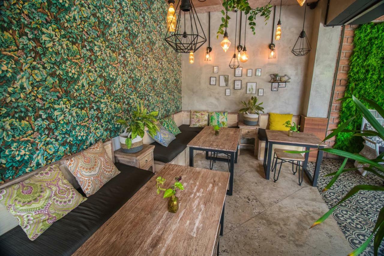 Gemini Star Hotel Kuta Lombok Eksteriør bilde